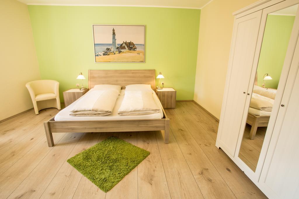 Stadthotel Juelich - Hotelwohnungen Bagian luar foto