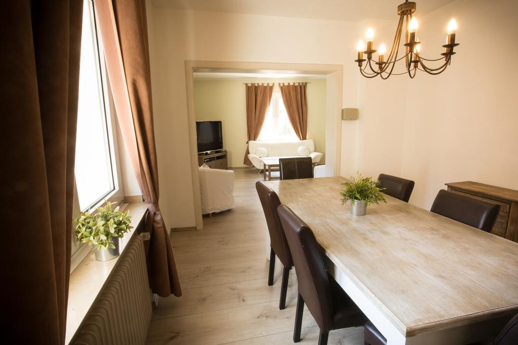 Stadthotel Juelich - Hotelwohnungen Bagian luar foto