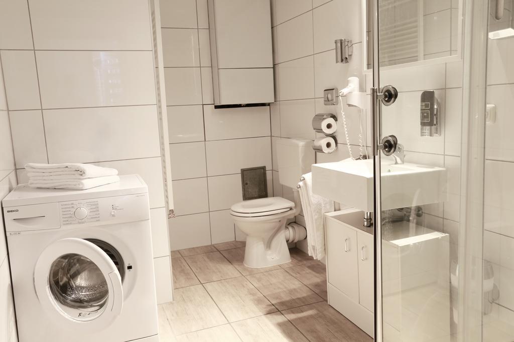 Stadthotel Juelich - Hotelwohnungen Bagian luar foto